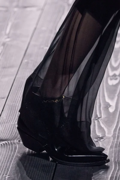Look 13
